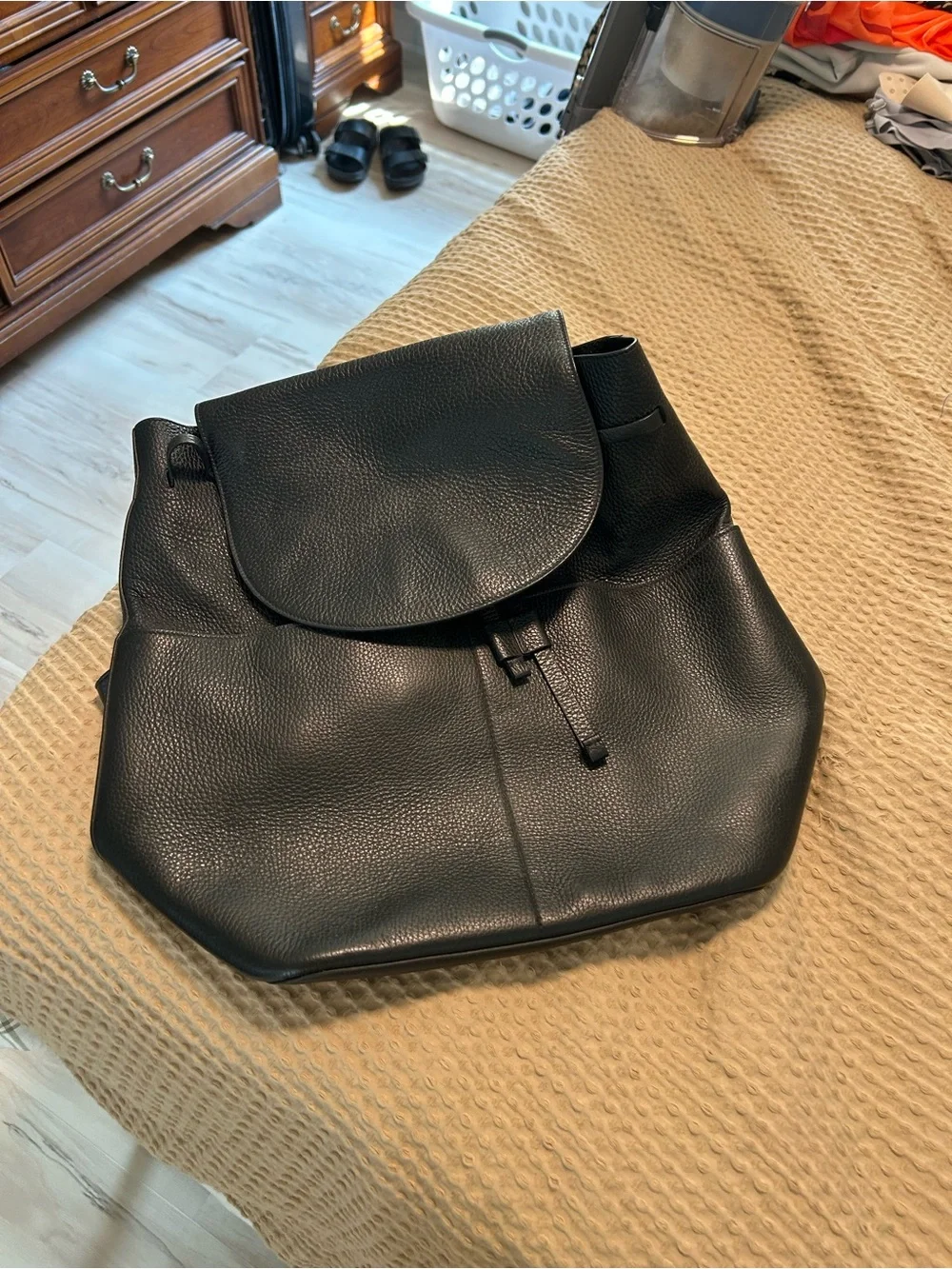 Cuyana Black Backpack - Barely used